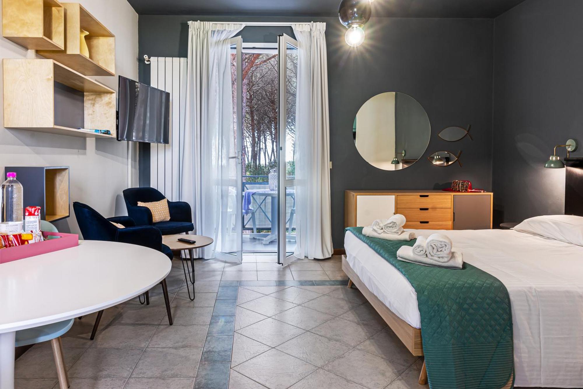 Oleandri Suite Hotel Vada Exterior photo
